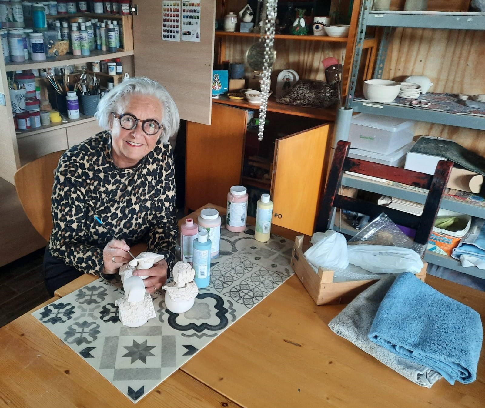 Foto bij artikel: KERAMISTE ERICA DE KOONING-DE KANTER
