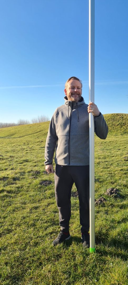 ONTHULLING OP DE KAAI IN AARDENBURG ONTHULLING OP DE KAAI IN AARDENBURG