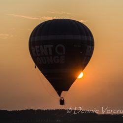 EVEN ZO VRIJ ALS EEN VOGEL MET EEN JAHOO BALLONVAAR