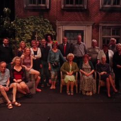 TONEELVERENIGING ’T SPEKTAKEL AXEL MET ’TANTES OM TE STELEN’